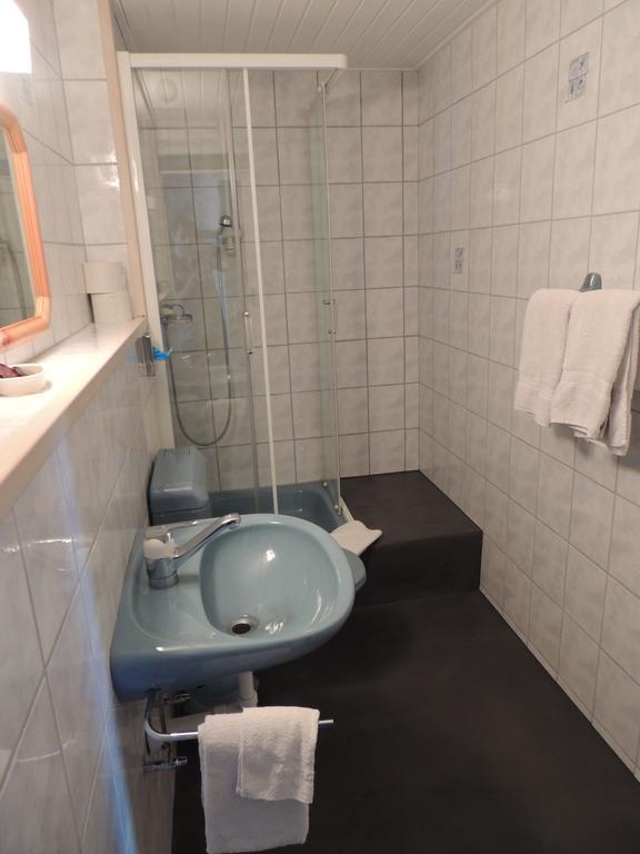 Hotel De La Gare Cousset Værelse billede